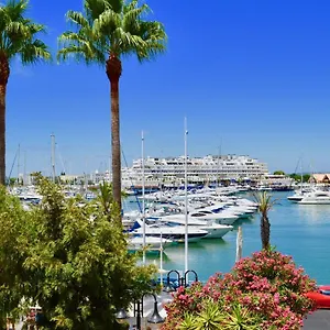 marina-plaza-vilamoura-8125-507.hotelaalgarve.com/
