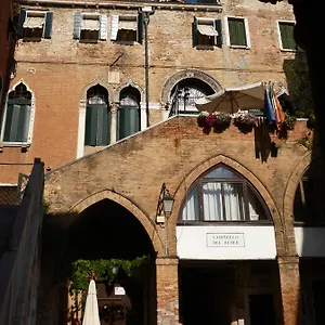 3* Casa de hóspedes Palazzo Lion Morosini - Check In Presso Ai Santi Apostoli