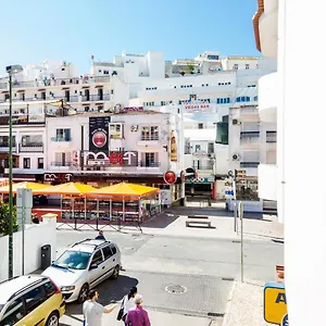 apartment-old-town-ferreira-de-castro.hotelaalgarve.com/